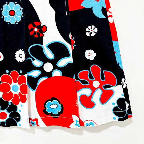 BANDOLERA Navy and red floral pleated  skirt - Picture 5 of 8